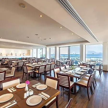 Porto Rio 4* Patras